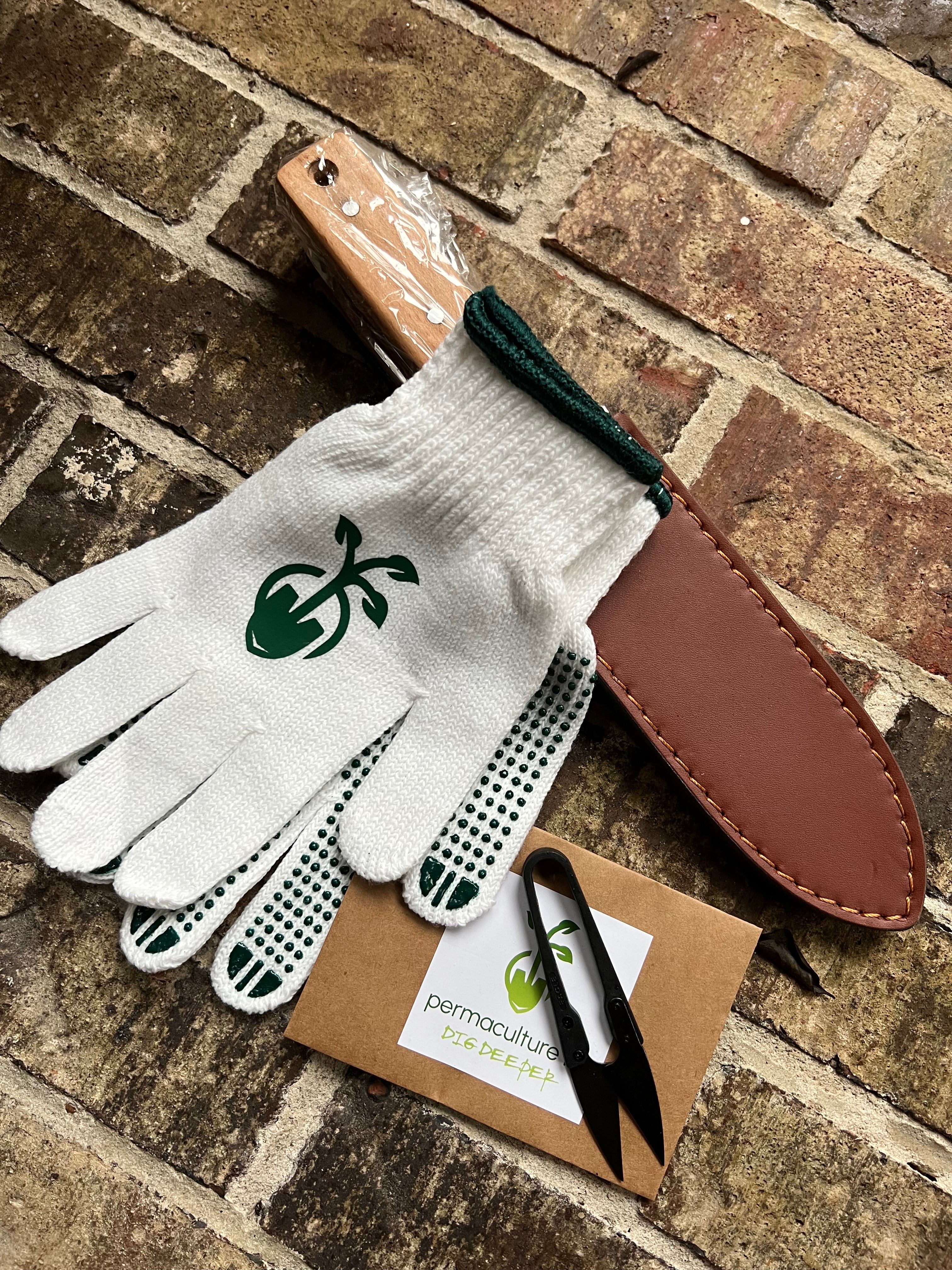 Starter Garden Kit Bundle: Hori Hori Garden Tool, Mini Snips and Garden Gloves